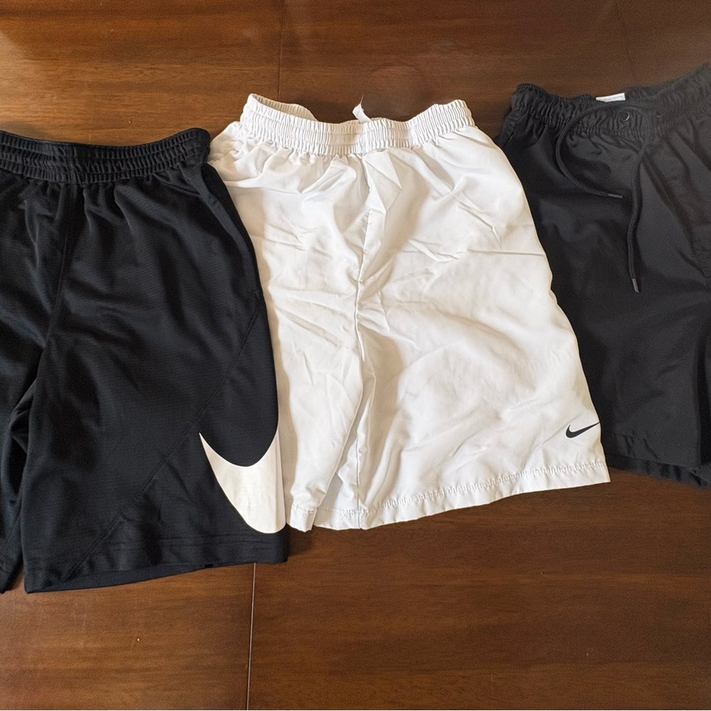3 Nike Shorts